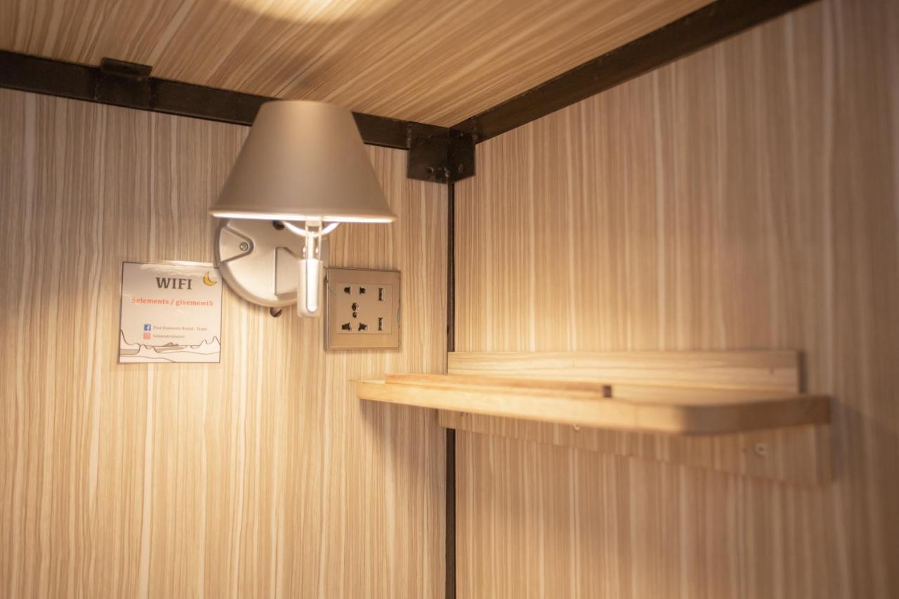 Corner Hostel & Cafe Taipei Luaran gambar
